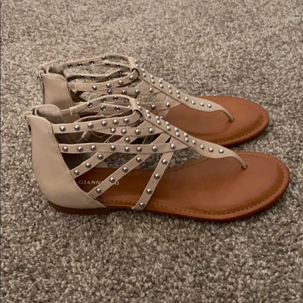 Sandals - Picture 2 of 4